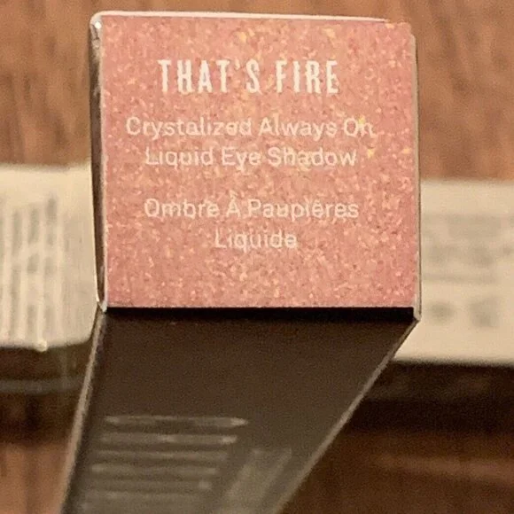 SMASHBOX + THE HOODWITCH Crystalized Always On Liquid Eye Shadow: THAT'S FIRE - Picture 2 of 13